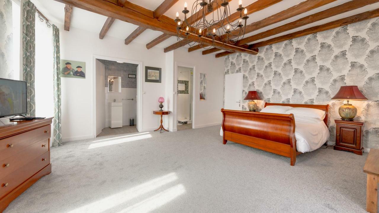 Du Noyer Bed & Breakfast